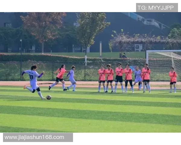 南京足球队心理素质揭秘:如何在赛场上赢得胜利的关键因素 南京足球队心理素质揭秘:如何在赛场上赢得胜利的关键因素