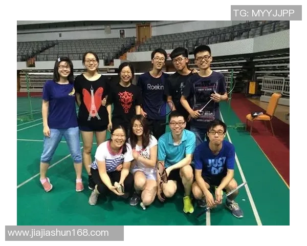 武汉羽毛球队与西安羽毛球队赛后复盘分析个人能力与战术表现